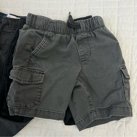 Boys Old Navy H&M Shorts and Pants Bottoms Bundle Size 5 XS - Picture 8 of 14